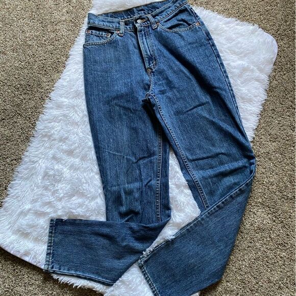 Vintage Levi’s MADE IN USA Hi Rise Mom Jeans Size 5 17512-0807 - Picture 1 of 11